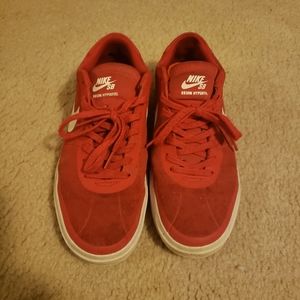 Men's Nike SB Bruin Hyperfeel sz 9